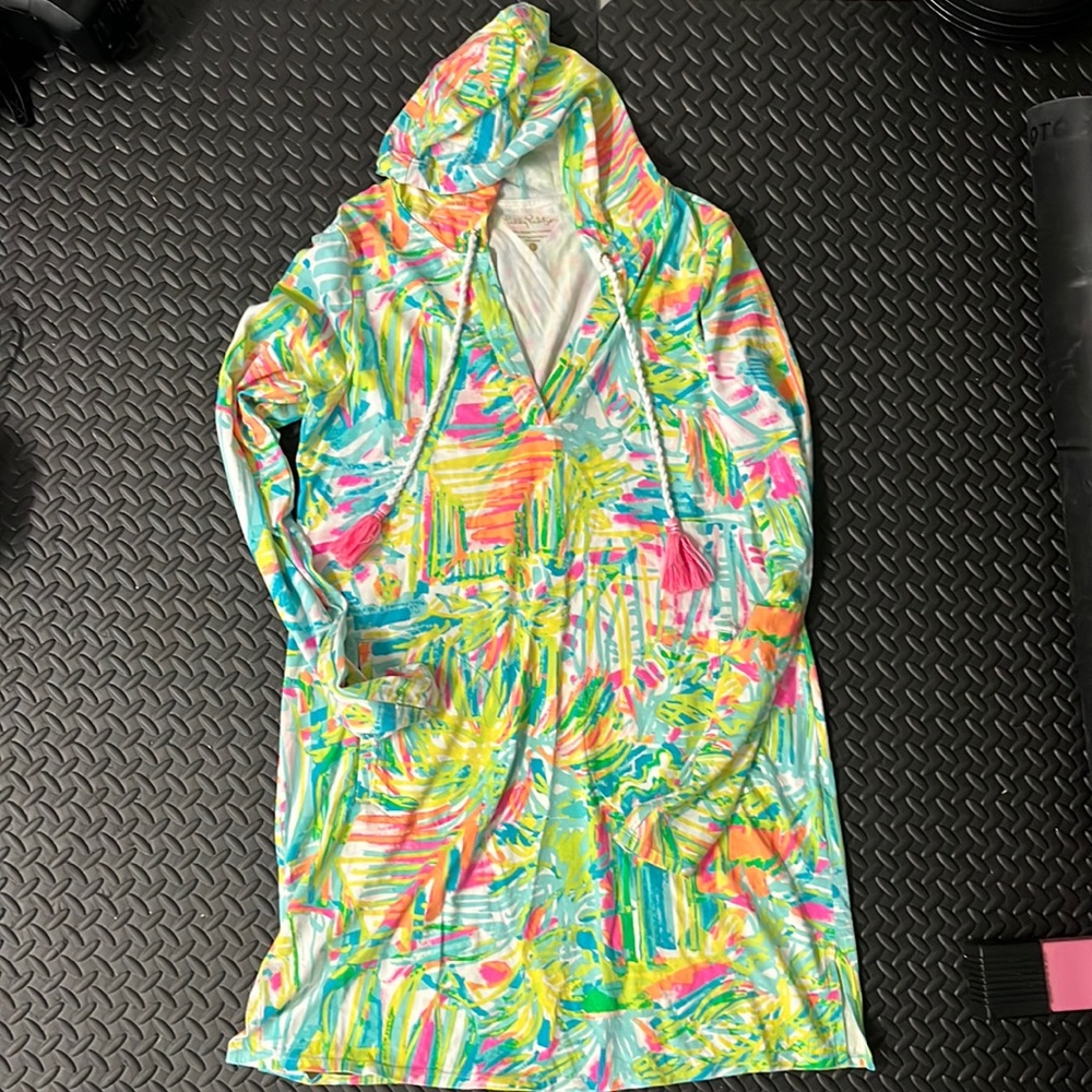 Lilly Pulitzer UPF 50 hooded with pockets beach cover up dress